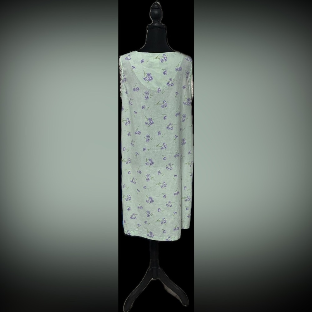 Vintage “Moon Dance” Ethereal Cottagecore Dress
Mint and Lavender Floral - Picture 4 of 9